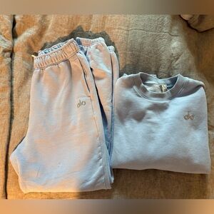 Alo Yoga Accolade Sweat Set